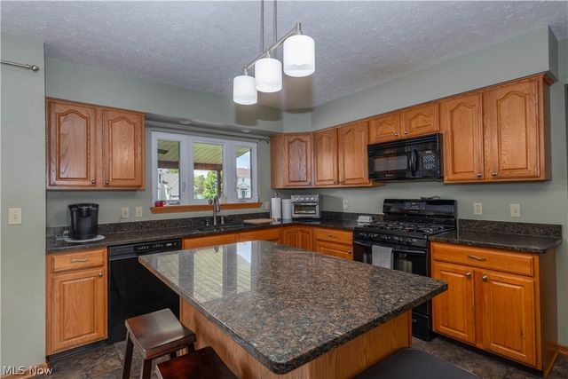 3101 Wickford Avenue NW, Canton, OH 44708
