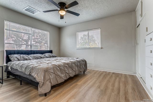 235 Saratoga Dr, San Antonio, TX 78213