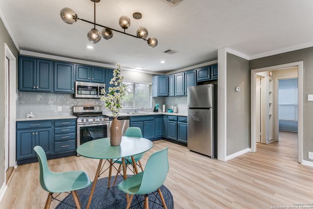 235 Saratoga Dr, San Antonio, TX 78213