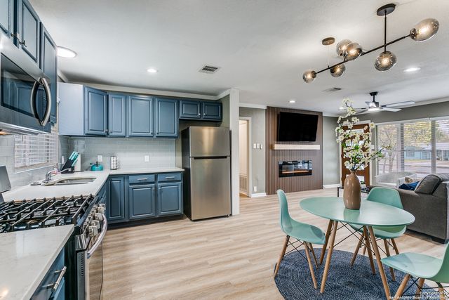 235 Saratoga Dr, San Antonio, TX 78213