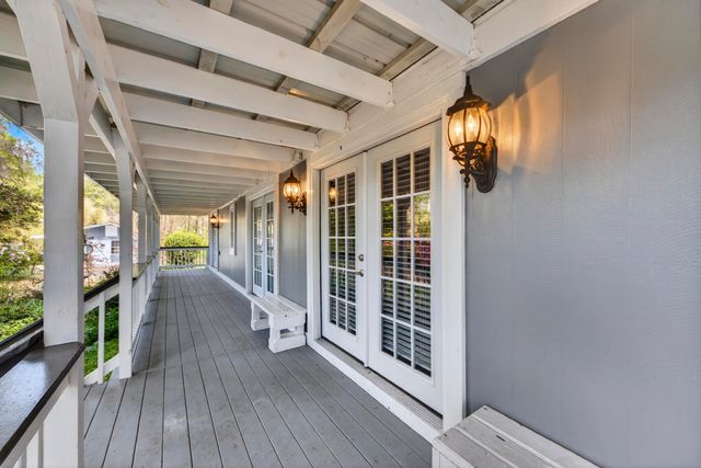 4869 Slans Island Road, Hollywood, SC 29449