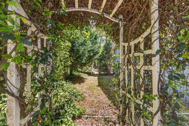 4869 Slans Island Road, Hollywood, SC 29449
