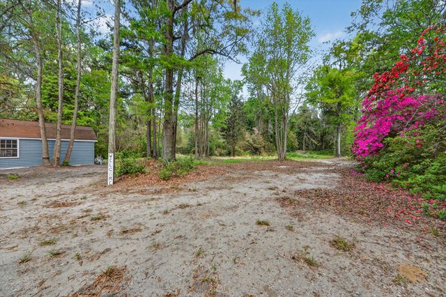 4869 Slans Island Road, Hollywood, SC 29449