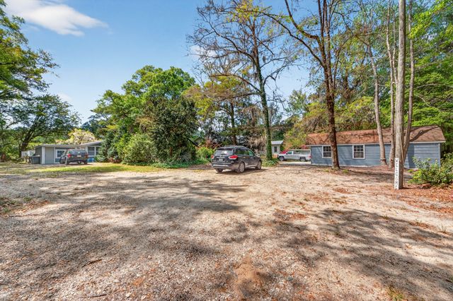 4869 Slans Island Road, Hollywood, SC 29449