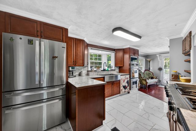 4869 Slans Island Road, Hollywood, SC 29449