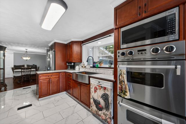 4869 Slans Island Road, Hollywood, SC 29449