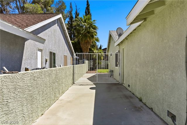 4380 Flowerdale Court, Las Vegas, NV 89103