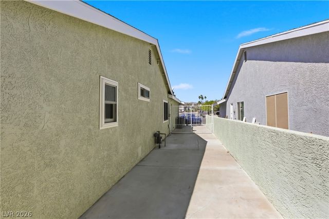 4380 Flowerdale Court, Las Vegas, NV 89103