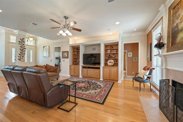 310 Sapphire Drive, College Station, TX 77845