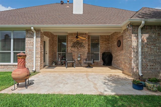 310 Sapphire Drive, College Station, TX 77845