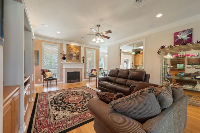 310 Sapphire Drive, College Station, TX 77845