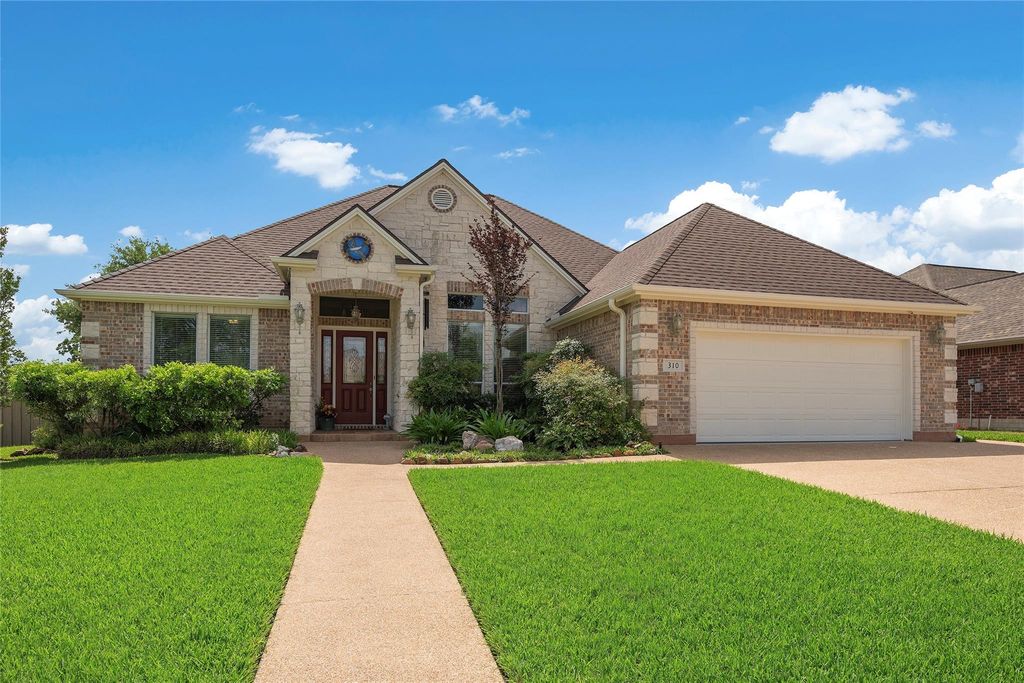 310 Sapphire Drive, College Station, TX 77845