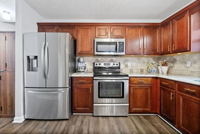 3459 Hickory Glen Dr, Clarksville, TN 37040