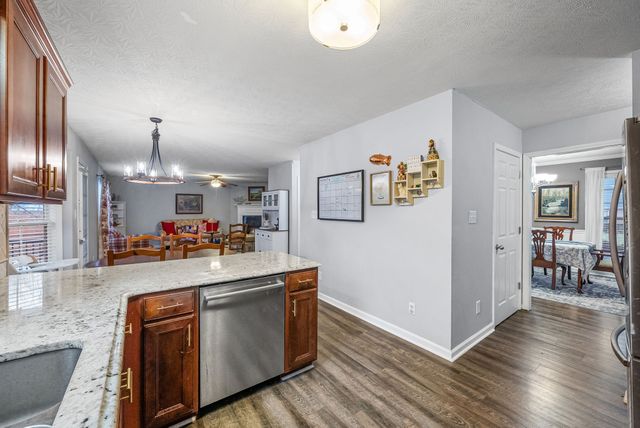 3459 Hickory Glen Dr, Clarksville, TN 37040