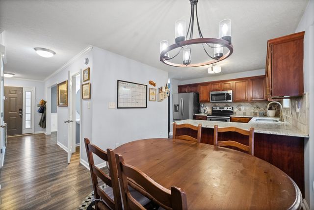 3459 Hickory Glen Dr, Clarksville, TN 37040