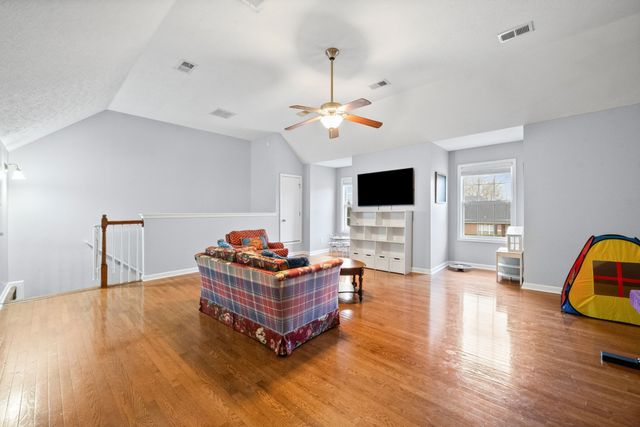 3459 Hickory Glen Dr, Clarksville, TN 37040