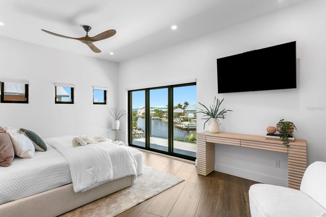 201 N HARBOR DRIVE, Holmes Beach, FL 34217
