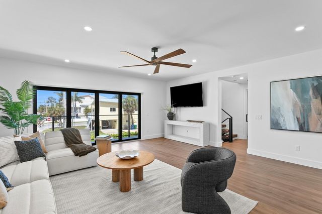 201 N HARBOR DRIVE, Holmes Beach, FL 34217