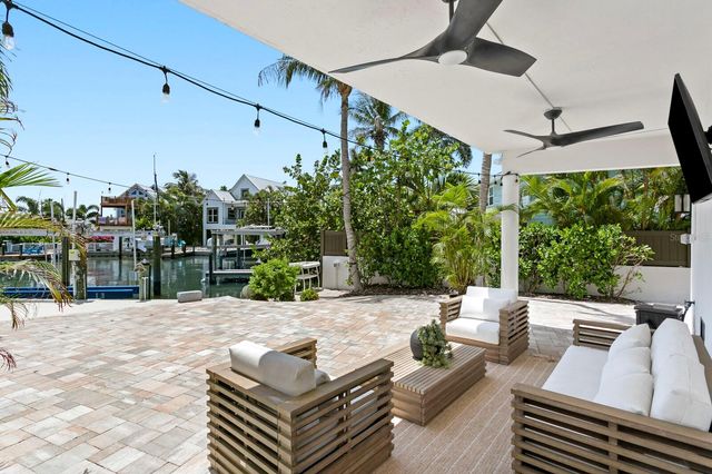 201 N HARBOR DRIVE, Holmes Beach, FL 34217