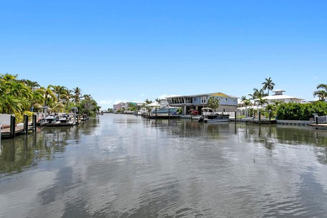201 N HARBOR DRIVE, Holmes Beach, FL 34217