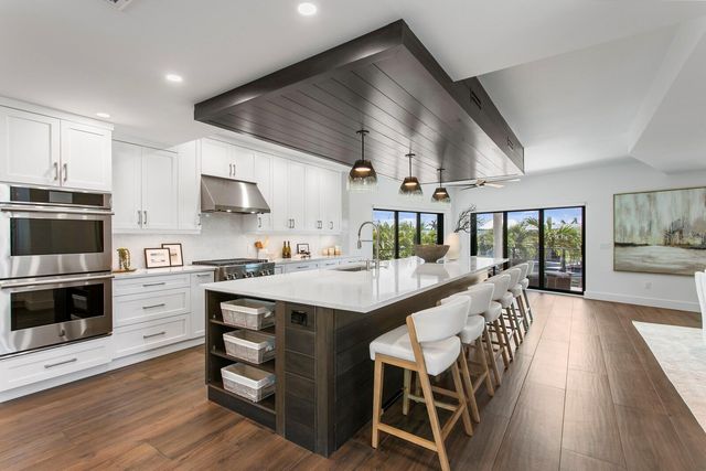 201 N HARBOR DRIVE, Holmes Beach, FL 34217