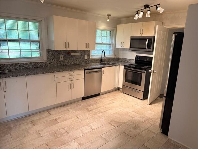 2677 Lancaster Drive, East Point, GA 30344