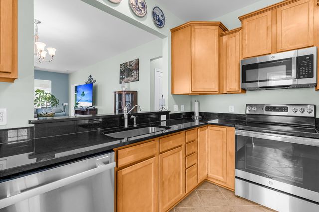 534 Sea Foam Street, Summerville, SC 29486