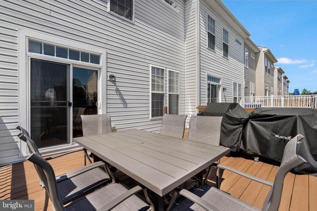 18 SCHOLARSHIP LN, Martinsburg, WV 25404