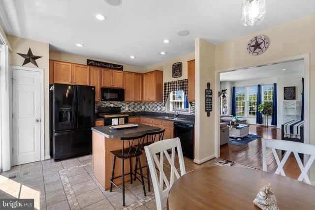 18 SCHOLARSHIP LN, Martinsburg, WV 25404