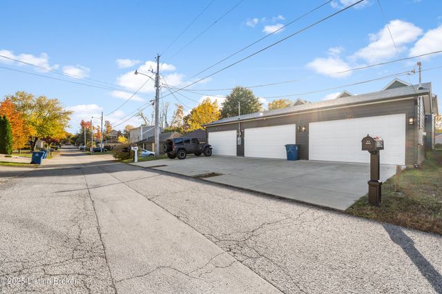 3135H Bushmill Park, Louisville, KY 40241