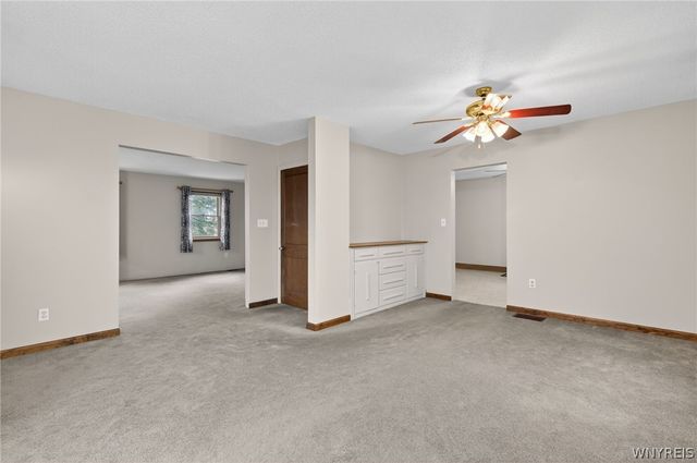 2115 Lockport Road, Wheatfield, NY 14304