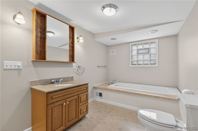 2115 Lockport Road, Wheatfield, NY 14304