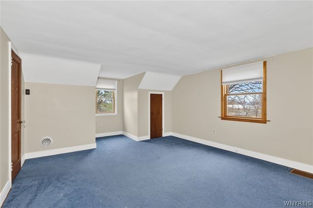 2115 Lockport Road, Wheatfield, NY 14304