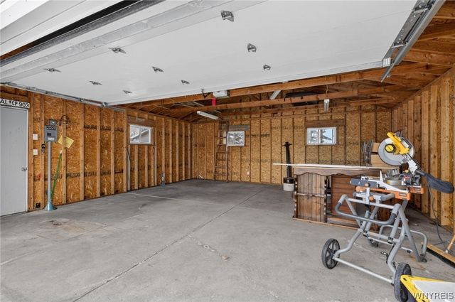 2115 Lockport Road, Wheatfield, NY 14304