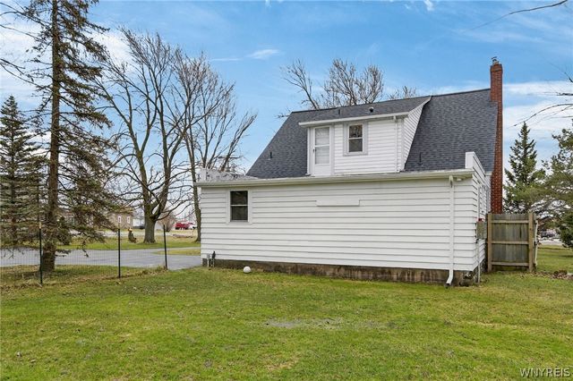 2115 Lockport Road, Wheatfield, NY 14304