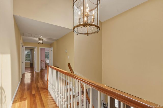 2 Cedarwood Court, Laurel Hollow, NY 11791