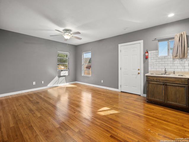 206 Rigsby, San Antonio, TX 78210