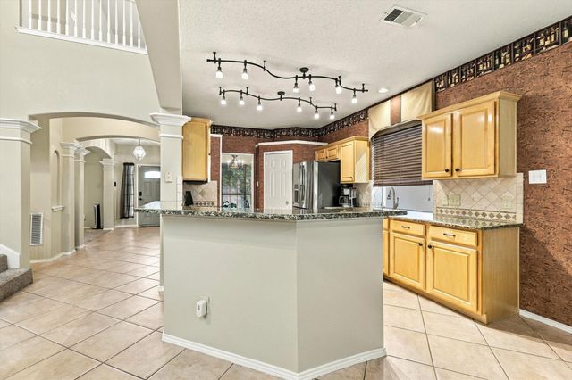 103 Deerpath Road, Hickory Creek, TX 75065