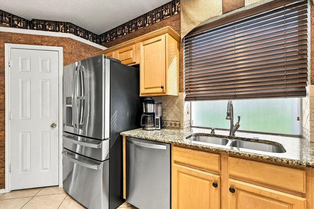 103 Deerpath Road, Hickory Creek, TX 75065