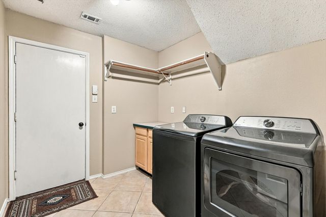 103 Deerpath Road, Hickory Creek, TX 75065