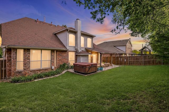 103 Deerpath Road, Hickory Creek, TX 75065