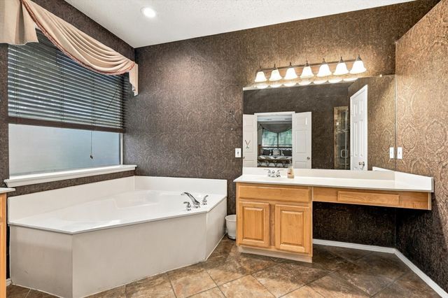 103 Deerpath Road, Hickory Creek, TX 75065
