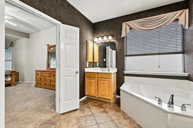 103 Deerpath Road, Hickory Creek, TX 75065