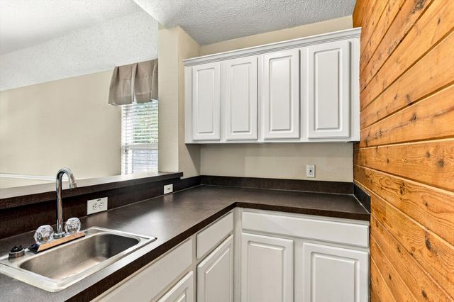 103 Deerpath Road, Hickory Creek, TX 75065