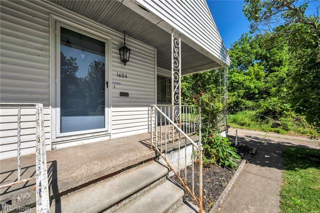 1604 Nebraska Avenue, Lorain, OH 44052