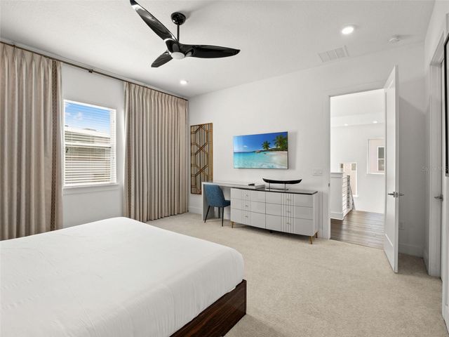 2021 OAK CREEK LOOP, Davenport, FL 33837