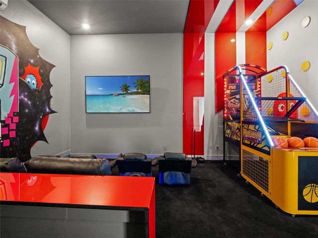 2021 OAK CREEK LOOP, Davenport, FL 33837