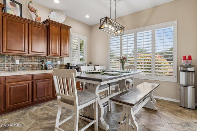 837 E Torrey Pines Place, Chandler, AZ 85249