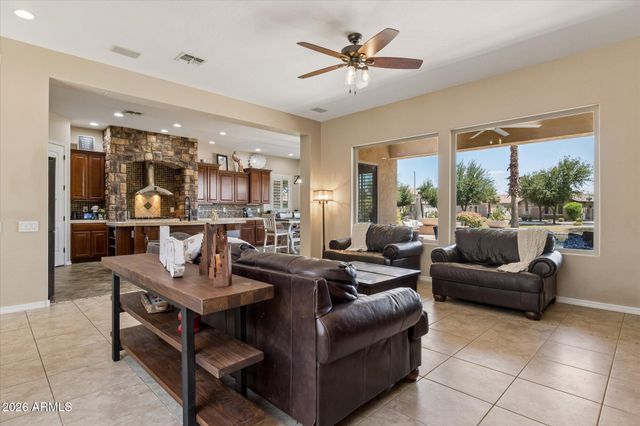 837 E Torrey Pines Place, Chandler, AZ 85249