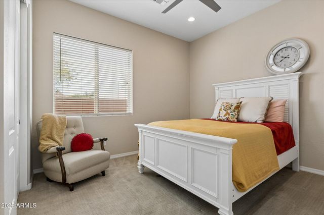 837 E Torrey Pines Place, Chandler, AZ 85249